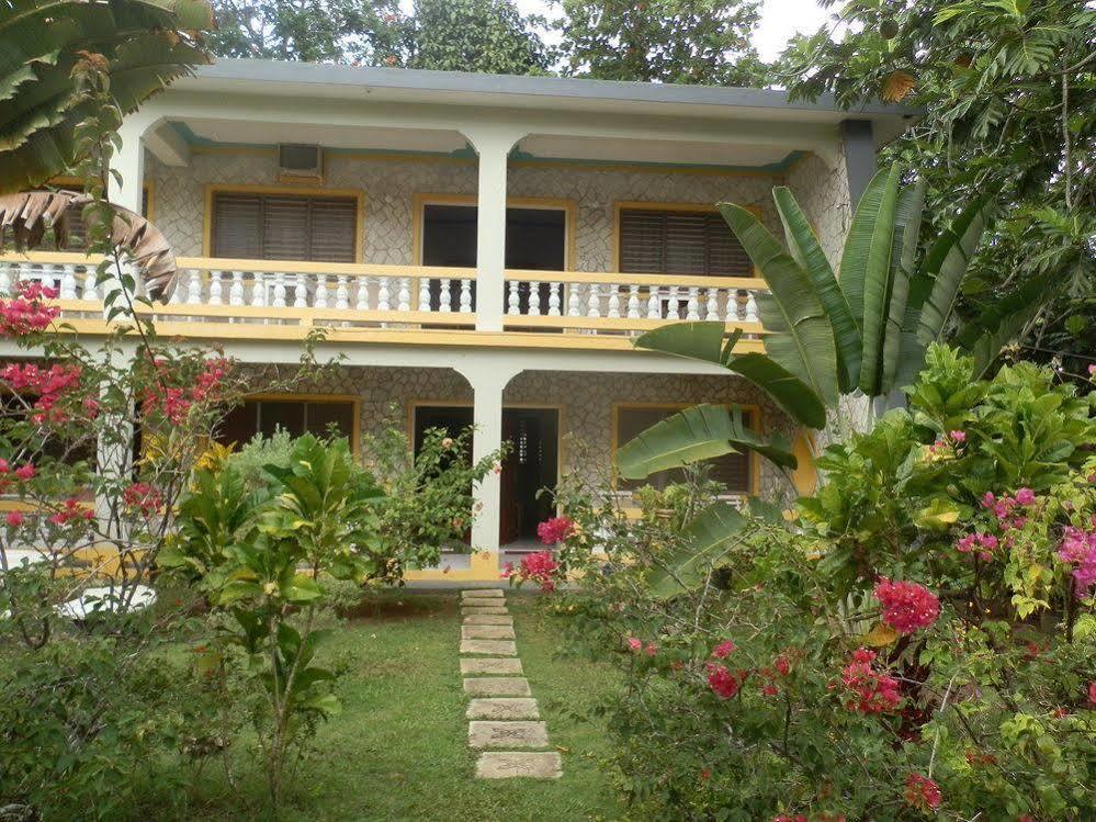 Hotel The Golden Sunset Negril Exterior foto